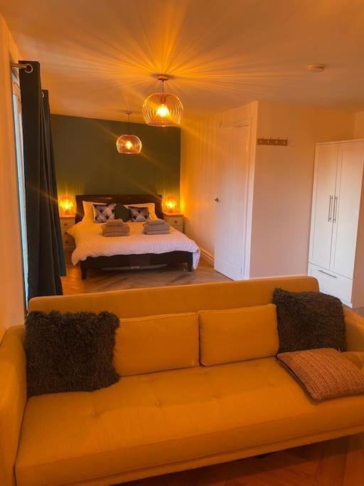 Cozy Cabin With Modern Comforts Wootton  エクステリア 写真